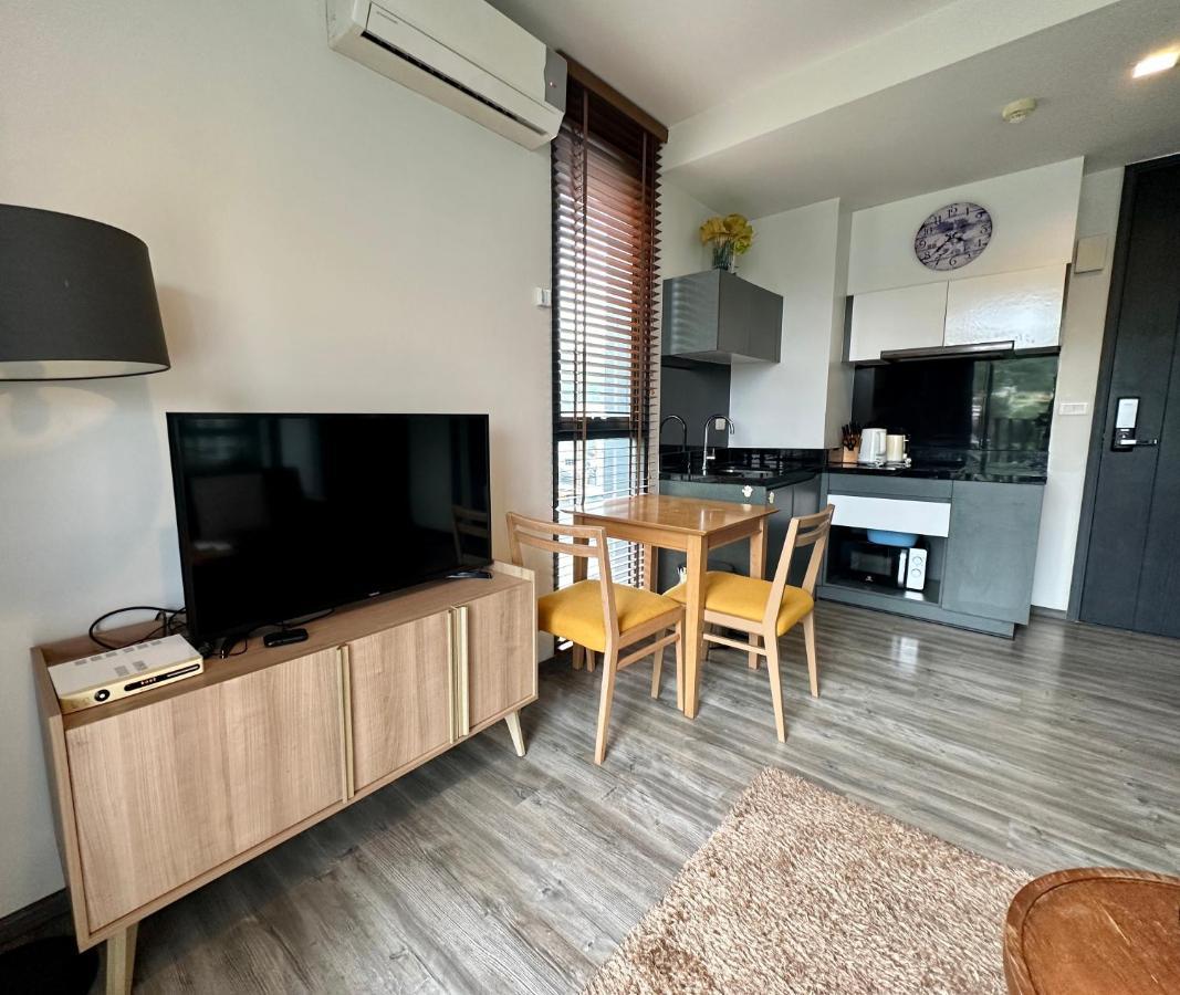 Modern Apartment 211 The Deck At Patong Exterior foto